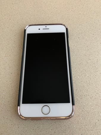 iPhone 6S 64 GB Gold unlocked 2