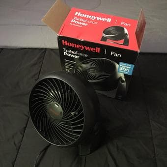 Honeywell HT-900 TurboForce Air Circulator Fan for sale (2 weeks old) 1