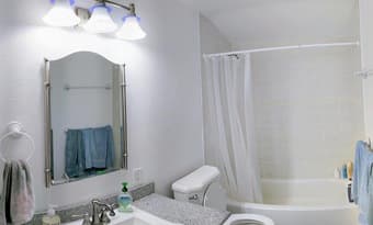 Room in 4BR/2BA in Palo Alto (Cal Ave) available Aug 1 3