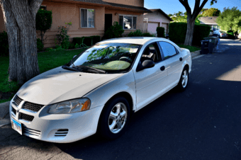 Selling 2004 Dodge Stratus SE (GREAT VALUE) 1