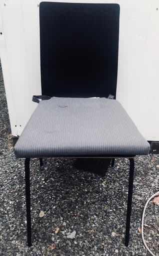 Wooden chair mint condition with comfortable cushion 1