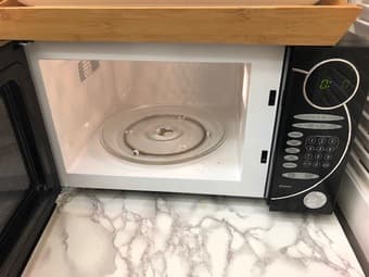 Emerson Microwave for Sale (Mountain View) 2