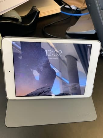 iPad mini with retina display for sale- EXCELLENT condition 3