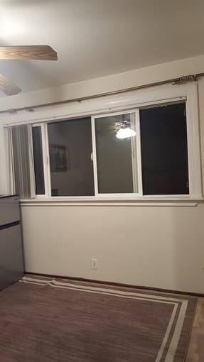 Nice sunny bedroom in the house E.Palo Alto 1