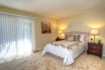 Right next to Stanford! Menlo Park house needs housemate 3