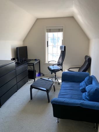 Large top floor 2 room suite with private bath downtown Mountain View 3