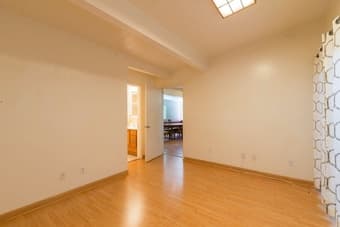 Beautiful Palo Alto house has available room :) 2