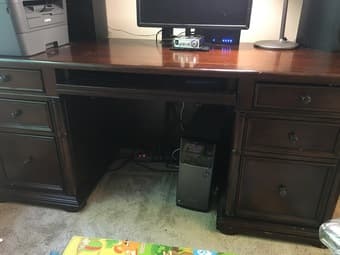 Hardwood office desk from Harvertys + bonus office chair 1