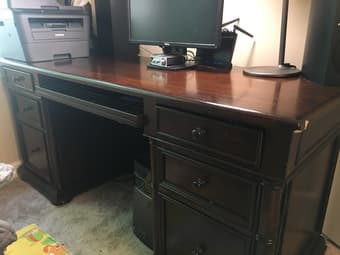 Hardwood office desk from Harvertys + bonus office chair 2