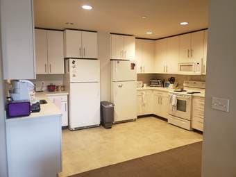 Summer On Campus Private Bed/Bath Kitchen Munger Graduate Apartment 2