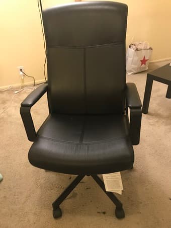 Moving out sale-Office chair 1