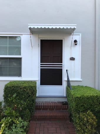 1BR in a 2 BR furnished clean duplex in great location (redwood) 1