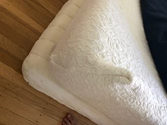 Queen mattress + box spring 2