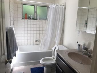 Single bedroom w/ shared bath for lease in Palo Alto 3