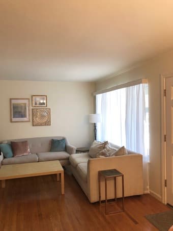 Looking for a housemate! 2 bed 1 bath in Menlo Park 1