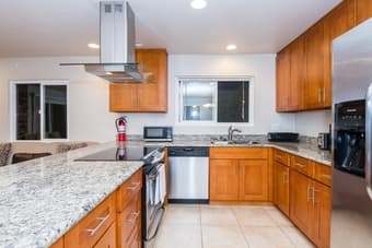 Perfectly located Mountain View house has room for rent 2