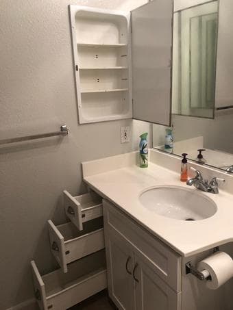 Room for rent at Park place apartments near Castro street 2