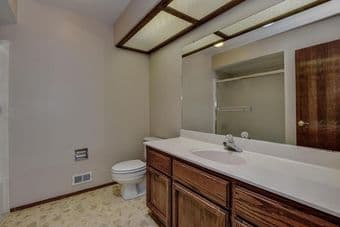 room, shared bath in 3 bed 2.5 bath duplex, redwood city 3