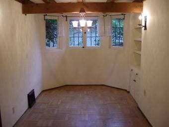 LOOKING FOR 2 ROOMMATES FOR GORGEOUS HOUSE IN DOWNTOWN PA 3