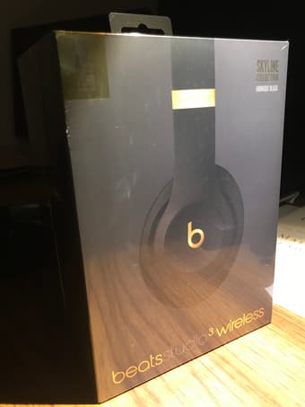 BRAND NEW Beats by Dr. Dre Studio3 Wireless Headphones - The Beats Sky 1