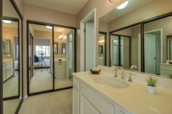 Master bedroom and master bathroom in San Jose 3
