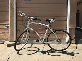 Fuji crosstown 3.0 bike - $100 1
