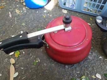 Steel pots, pressure cooker 2