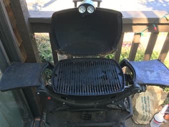 Weber 100Q gas grill 2