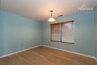AMAZING ROOMMATES - great for those new to the area! 2