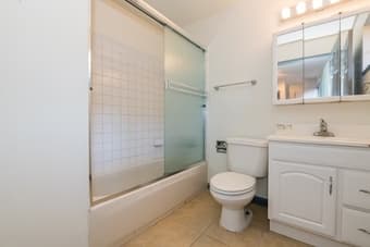 Room for rent in Mountain View home. 3