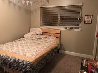 Private room available is this cute 2bd 1 bath Redwood City duplex 1