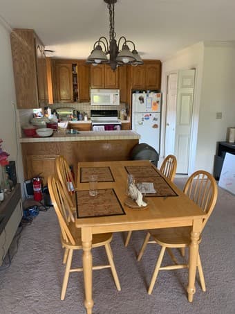 Downtown Menlo Park Room with Private Bathroom for Rent (9/1/--10/7) 1