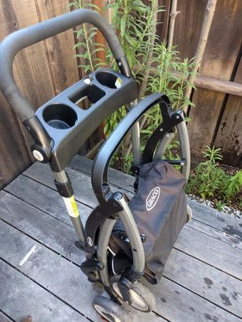 Graco car seat stroller travel system 1