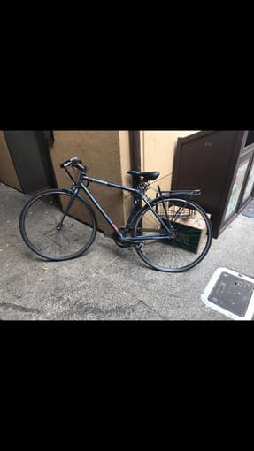 Bike w/ u lock and basket for sale 1