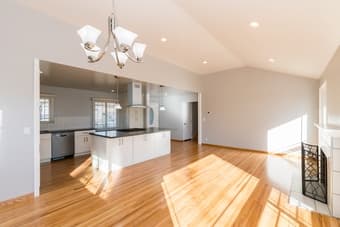 We have a beautiful, large room available in our gorgeous Redwood City 1