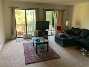 Downtown Menlo Park Room with Private Bathroom for Rent (9/1/--10/7) 2
