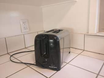 Proctor Silex 2-Slice Toaster 1