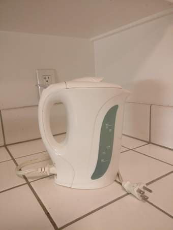 Proctor Silex Electric Tea Kettle and Hot Water Heater 1