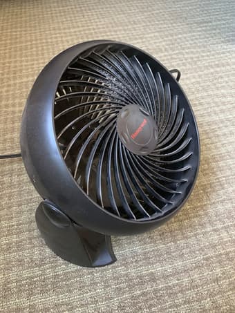 Travel Iron + Table Fan + Hangers ($10 each or $25 all) 2