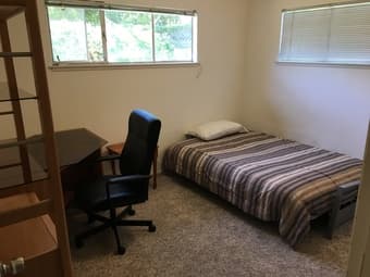 Two Bedrooms Available in Menlo Park Walking Distance to Campus 1