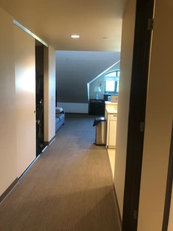 Munger Studio Available between 8.23 and 9.28 1
