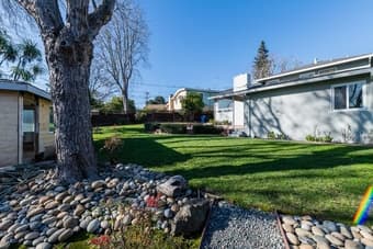 We have a beautiful, large room available in our gorgeous Redwood City 1