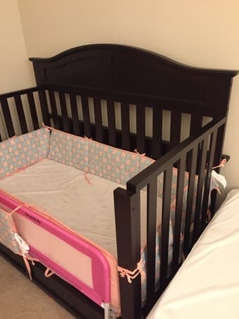 baby crib + mattress + bumper 2