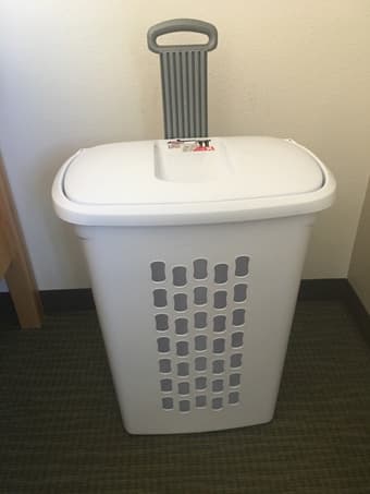 Laundry basket with wheels 1