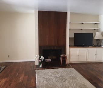 2bd/2ba near campus with Marguerite shuttle service 3