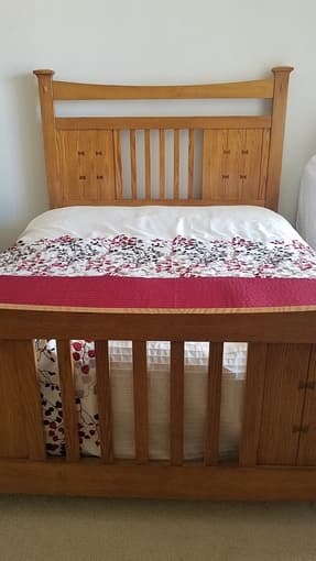 Quality Wood Queen Bedroom Set 1