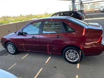 Ford Focus sedan 2006 1