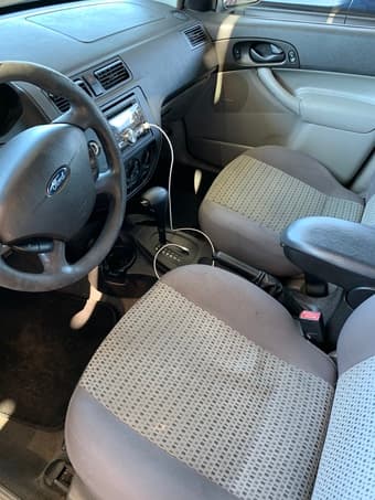 Ford Focus sedan 2006 3