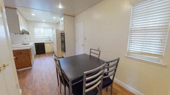 Private room in awesome house 2