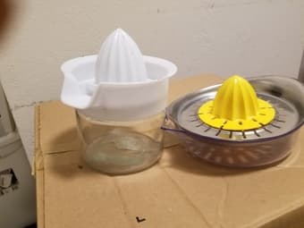 Juice extractor 1